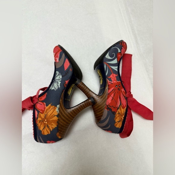 Ruby Shoo Willow hi-cut court shoes 🔴 - Picture 4 of 9